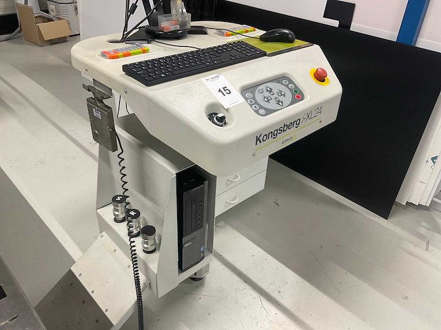 Kongsberg i-xl24 esko multicut cnc snijmachine - afbeelding 26 van  28