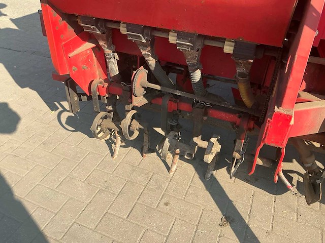 Kongskilde 408 precisie- / bonenzaaimachine - afbeelding 11 van  13