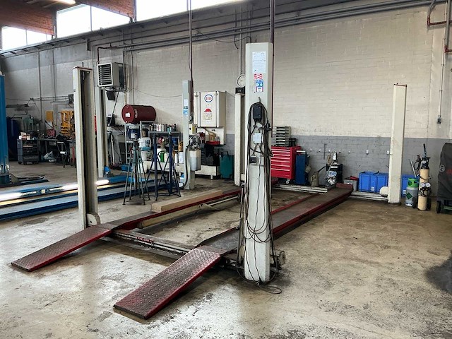 Koni 3607 hefbrug - afbeelding 1 van  18