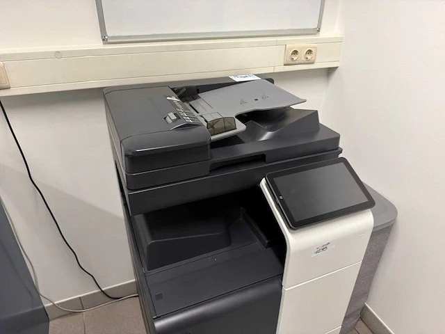 Konica minolta bizhub c300i multifunctionele kleurenprinter - afbeelding 2 van  6