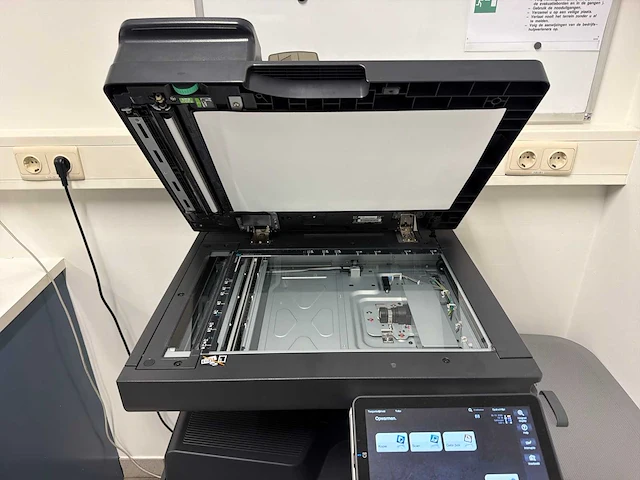 Konica minolta bizhub c300i multifunctionele kleurenprinter - afbeelding 5 van  6