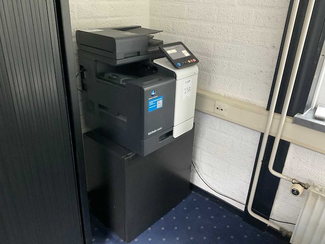 Konica minolta c3320i bizhub multifunctionele kopieermachine - afbeelding 1 van  6