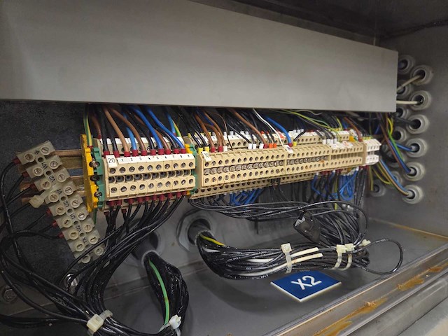König industrie rex - 2000 - automatische broodjeslijn - afbeelding 2 van  42