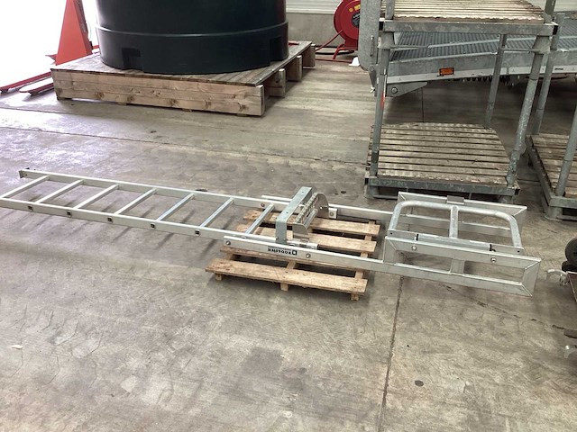 Kooi- gevelladder - afbeelding 1 van  6