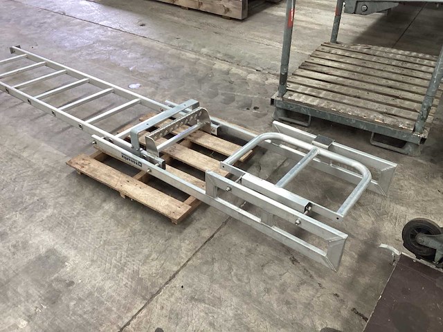 Kooi- gevelladder - afbeelding 2 van  6