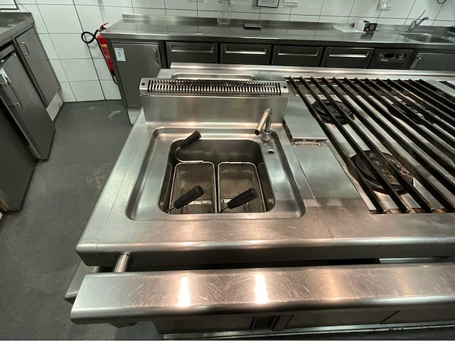 Kookeiland met afzuigkap - afbeelding 2 van  21