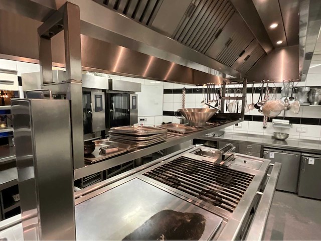 Kookeiland met afzuigkap - afbeelding 11 van  21