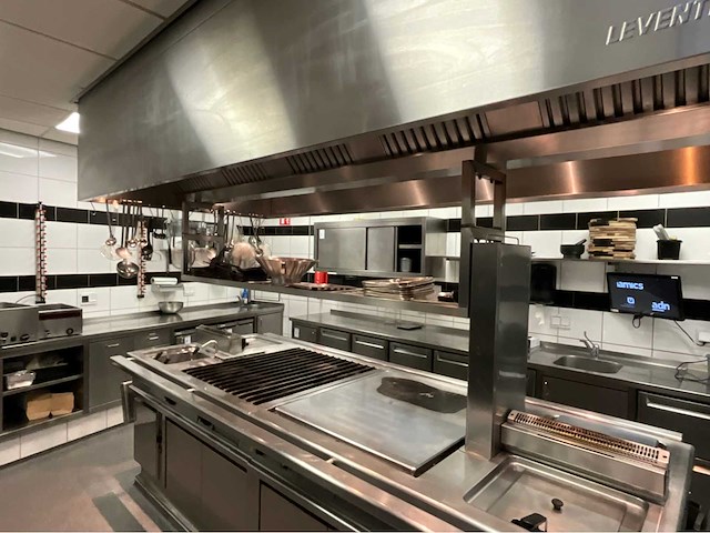 Kookeiland met afzuigkap - afbeelding 15 van  21