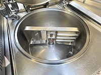 Kookeiland met diverse apparatuur - afbeelding 5 van  21