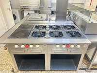 Kookeiland met diverse apparatuur - afbeelding 15 van  21