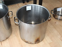 Kookpan met doorsnede 42 en hoogte 40 cm. - afbeelding 1 van  2