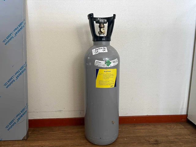 Koolzuurcilinder 10 kg - afbeelding 1 van  4