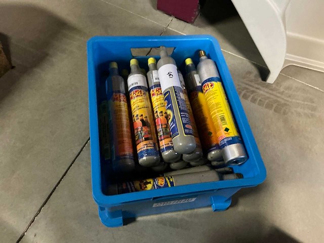 Koolzuurgascilinders - afbeelding 1 van  3