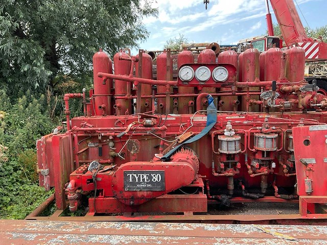 Koomey type 80 accumulator station met pompinstallatie - afbeelding 7 van  12