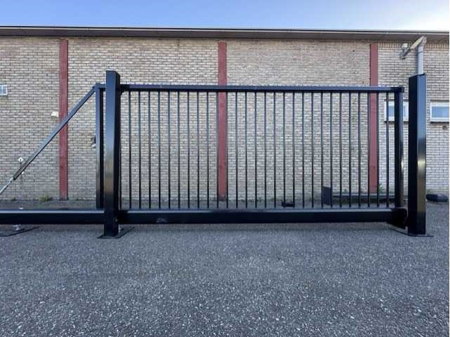 Kopal taurus t2 vrijdragende schuifpoort (6 meter - ongebruikt) - afbeelding 3 van  5