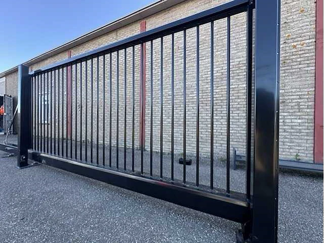 Kopal taurus t2 vrijdragende schuifpoort (6 meter - ongebruikt) - afbeelding 4 van  5