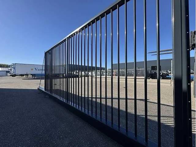 Kopal taurus t2 vrijdragende schuifpoort (7 meter - ongebruikt) - afbeelding 4 van  10