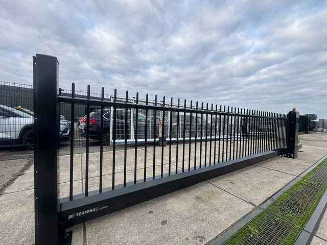 Kopal terminus automatische schuifpoort (nieuw) - afbeelding 4 van  9