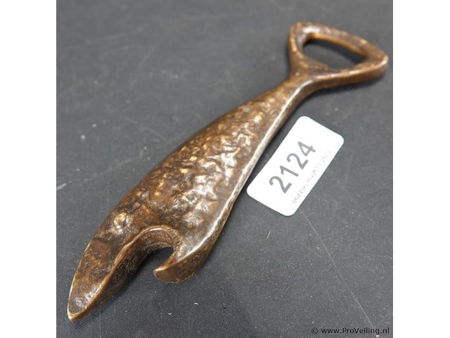 Koper/brons haai als flesopener - afbeelding 1 van  5