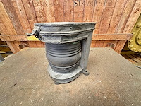 Koperen boordlicht met fresnel lens - afbeelding 1 van  2