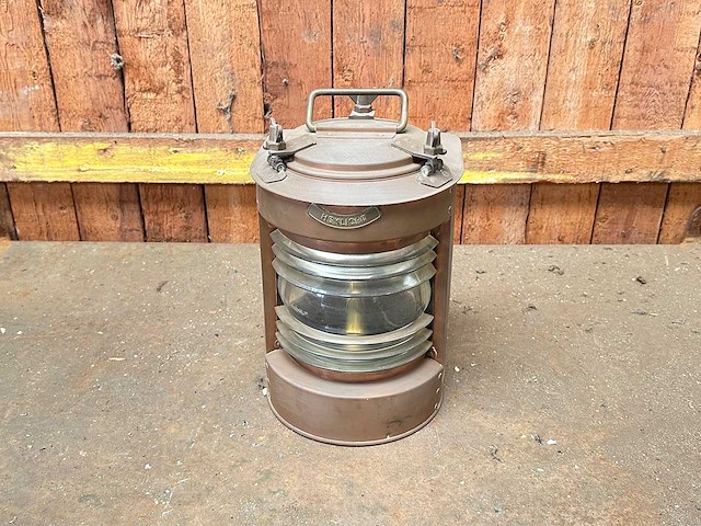 Koperen heklicht met fresnel lens - afbeelding 1 van  3