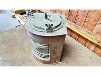Koperen scheepslamp met fresnel lens - afbeelding 2 van  3