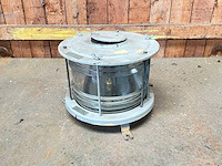 Koperen scheepslamp met fresnel lens - afbeelding 1 van  2