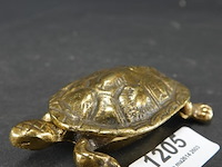 Koperen schildpad als scharnierende dekseldoos - afbeelding 1 van  5
