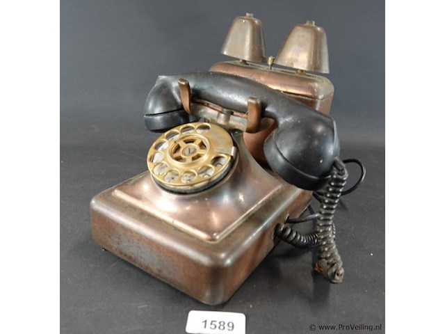 Koperen telefoon uit midden vorige eeuw - afbeelding 1 van  5