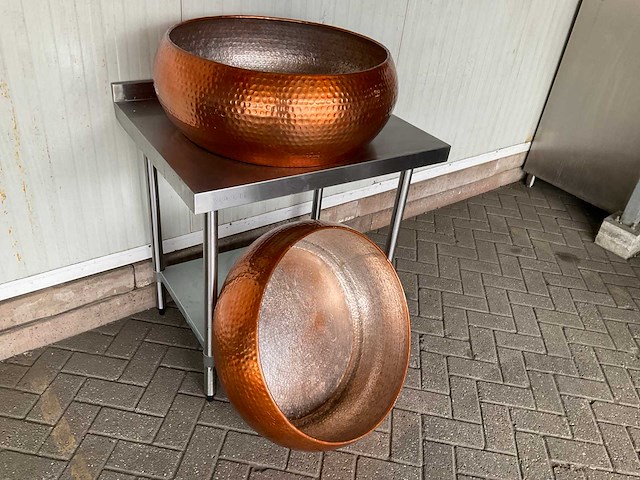 Koperkleurige decoratieve bakken (2x) - afbeelding 2 van  2