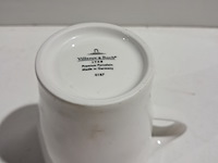 Kopjes en schotels, o.a villeroy&boch , maastricht porselein en grocier - afbeelding 2 van  16
