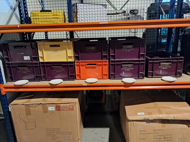 Kopjes en schotels, o.a villeroy&boch , maastricht porselein en grocier - afbeelding 7 van  16