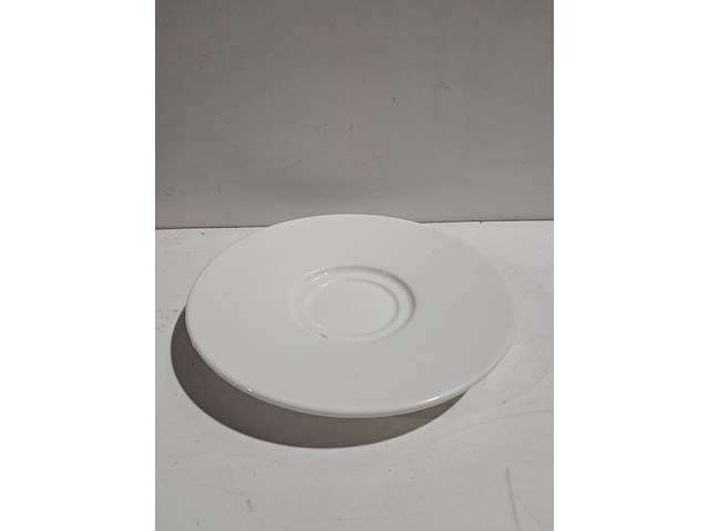 Kopjes en schotels, o.a villeroy&boch , maastricht porselein en grocier - afbeelding 12 van  16