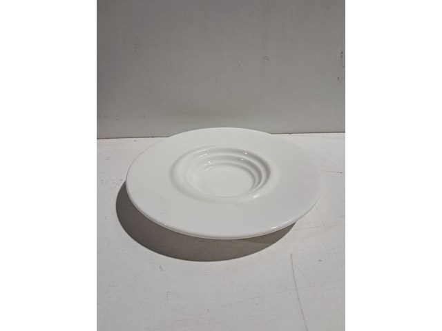 Kopjes en schotels, o.a villeroy&boch , maastricht porselein en grocier - afbeelding 14 van  16