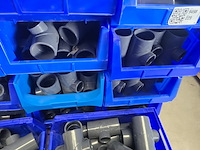 Koppelingen in 17 magazijnbakken druk pvc, partij - afbeelding 9 van  9