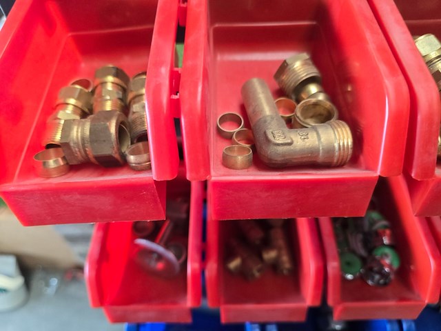 Koppelingen loodgieter, partij gas en water - afbeelding 9 van  38