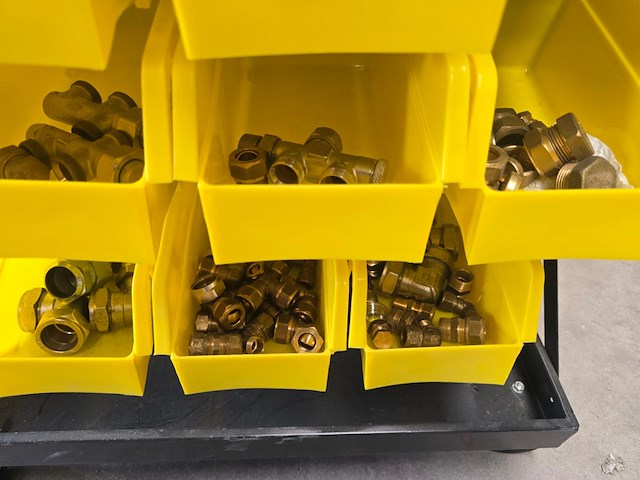 Koppelingen loodgieter, partij gas en water - afbeelding 12 van  38