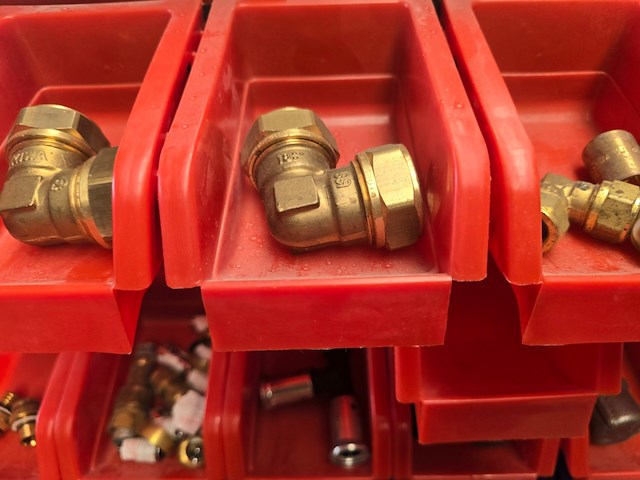 Koppelingen loodgieter, partij gas en water - afbeelding 14 van  56