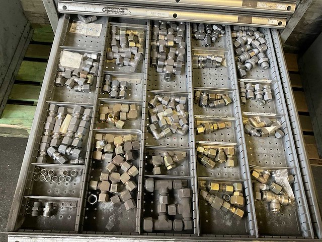 Koppelingen - afbeelding 6 van  16