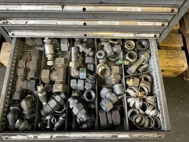 Koppelingen - afbeelding 10 van  16