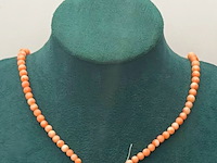 Koraal collier pink salmon met zilveren sluiting - afbeelding 1 van  5