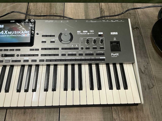 Korg pa4x-61 workstation - afbeelding 2 van  14