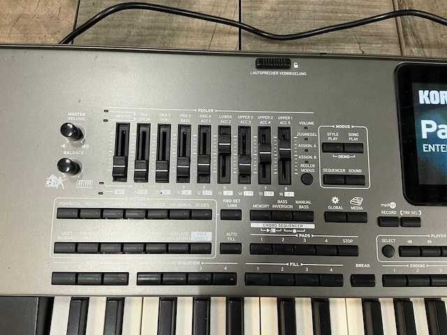 Korg pa4x-61 workstation - afbeelding 13 van  14