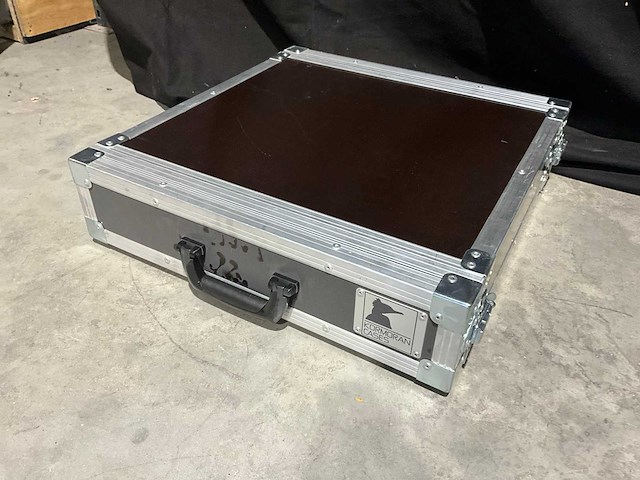 Kormoran flightcase - afbeelding 1 van  3
