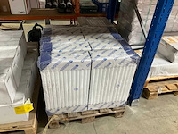 Korrado paneelradiator t33 60 x 80 incl omlijsting (4x) - afbeelding 1 van  2