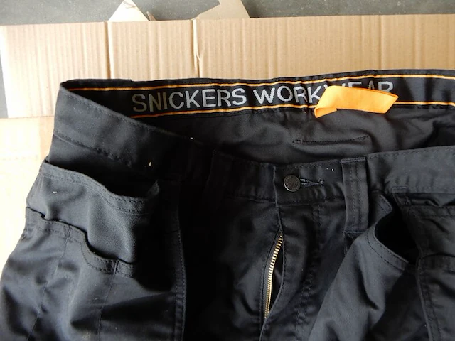 Korte werkroek, snickers, zwart - afbeelding 3 van  3