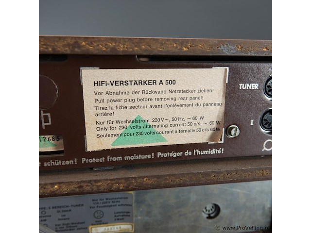 Körting stereoversterker en een bijpassende tuner met een aluminium front en houten ombouw - afbeelding 6 van  8