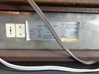 Körting stereoversterker en een bijpassende tuner met een aluminium front en houten ombouw - afbeelding 7 van  8