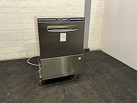 Korvenvaatwasmachine - afbeelding 1 van  9