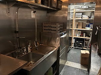 Korvenvaatwasmachine